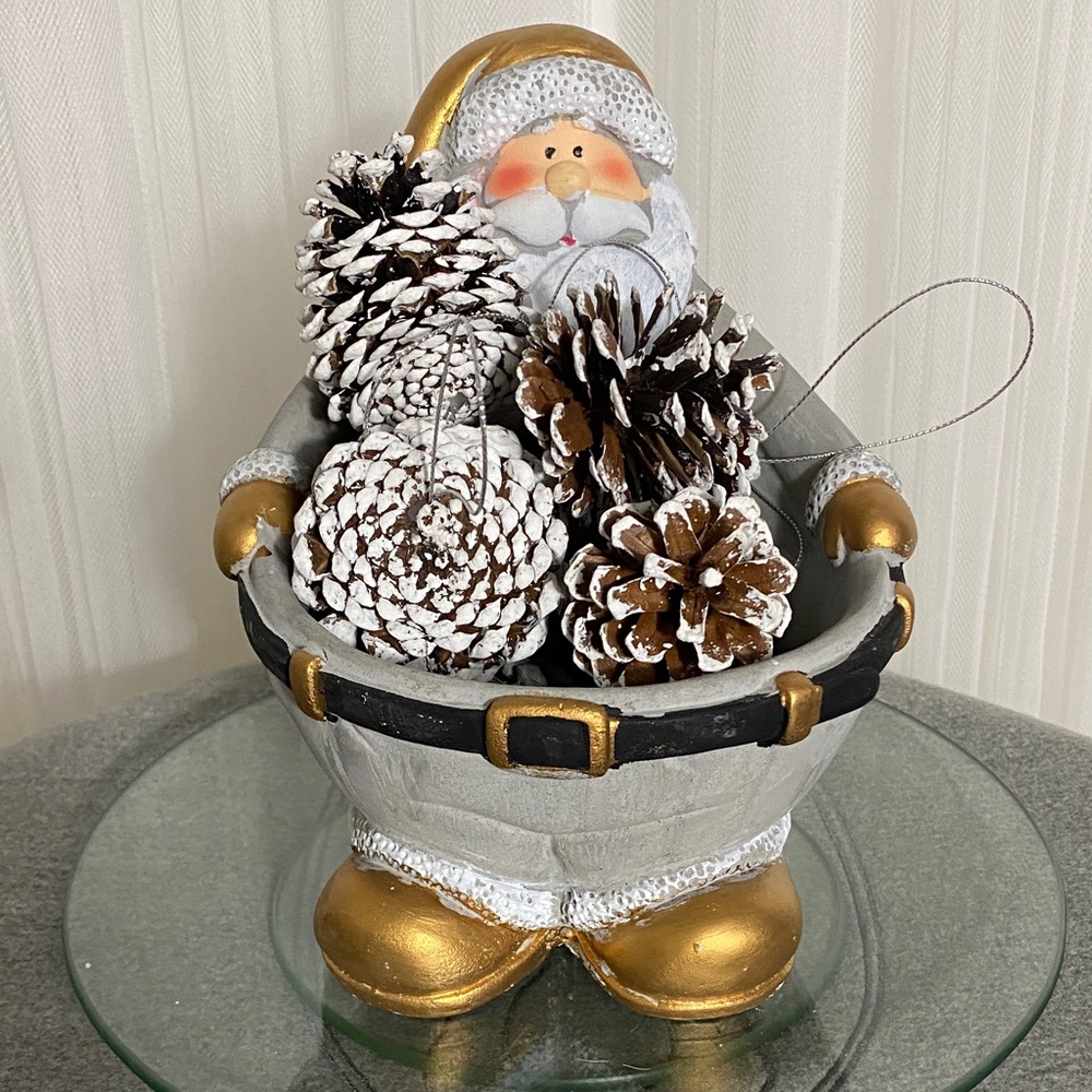 Festive Santa Pinecone Holder - Gold and Gray Concrete